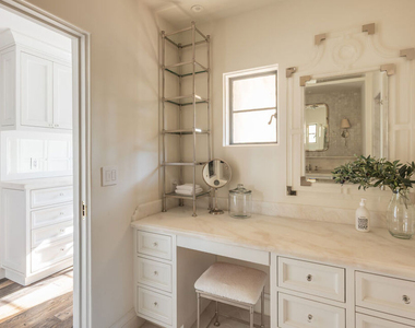 115 N Carolwood Drive - Photo Thumbnail 35