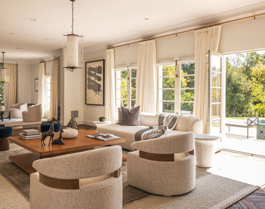 115 N Carolwood Drive - Photo Thumbnail 9
