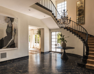 115 N Carolwood Drive - Photo Thumbnail 7