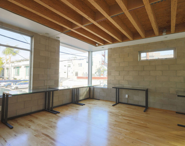 6615 Melrose Avenue - Photo Thumbnail 4