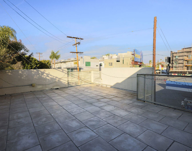 6615 Melrose Avenue - Photo Thumbnail 20