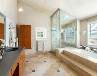 231 14th Street - Photo Thumbnail 25