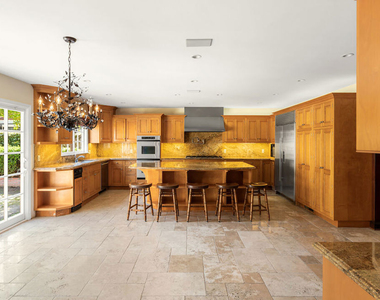 231 14th Street - Photo Thumbnail 12