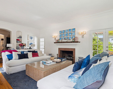 451 Veteran Avenue - Photo Thumbnail 5