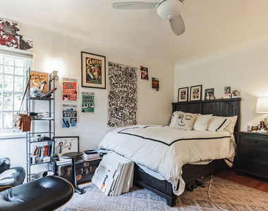 451 Veteran Avenue - Photo Thumbnail 23