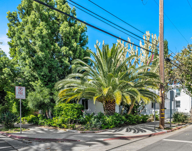 739 Westbourne Drive - Photo Thumbnail 5