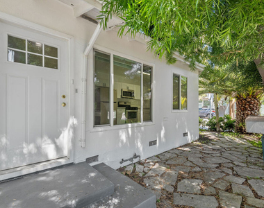 739 Westbourne Drive - Photo Thumbnail 6