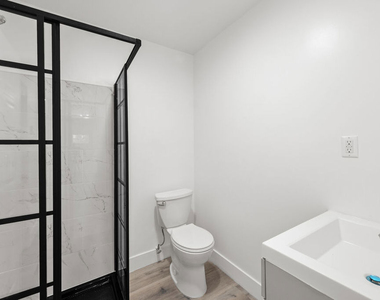739 Westbourne Drive - Photo Thumbnail 13