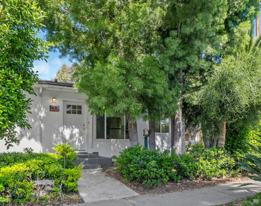 739 Westbourne Drive - Photo Thumbnail 2
