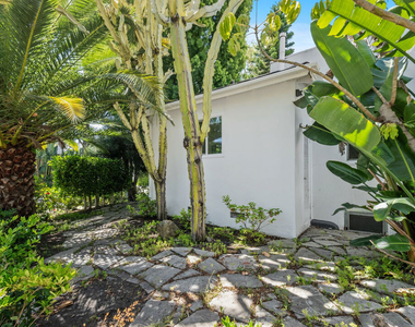 739 Westbourne Drive - Photo Thumbnail 14