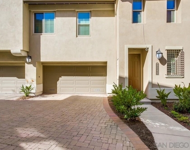 9240 Piantino Way - Photo Thumbnail 2
