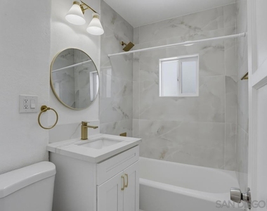 5738 Meade Ave - Photo Thumbnail 13