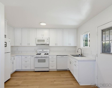 2805 Massachusetts Ave. - Photo Thumbnail 6