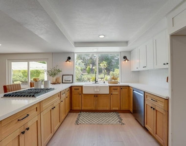 3302 Vista Rocosa - Photo Thumbnail 24