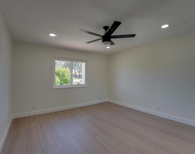 3302 Vista Rocosa - Photo Thumbnail 49