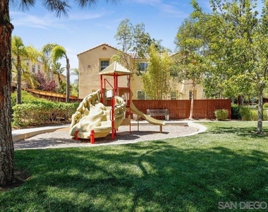 907 Mira Lago Way - Photo Thumbnail 27