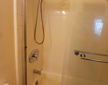 1641 Sunset Cliffs Blvd - Photo Thumbnail 5
