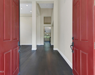 406 Granite Hills Street - Photo Thumbnail 5