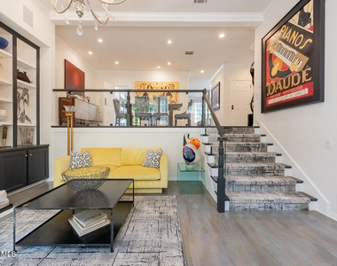 2491 Swanfield Court - Photo Thumbnail 4