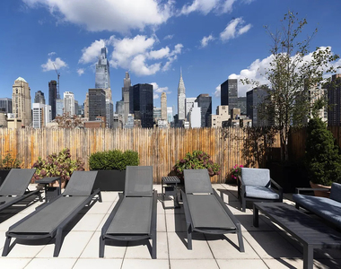 East 34th Street - Photo Thumbnail 5