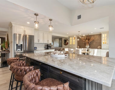 60 Alhambra Road - Photo Thumbnail 16
