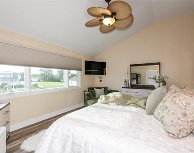 60 Alhambra Road - Photo Thumbnail 25