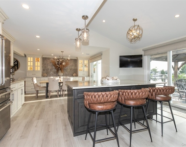 60 Alhambra Road - Photo Thumbnail 17