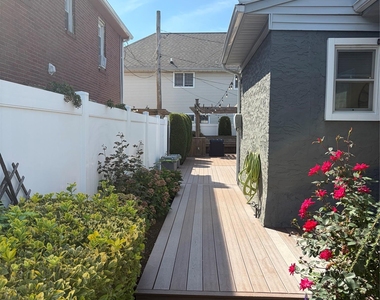 607 Lincoln Boulevard - Photo Thumbnail 2