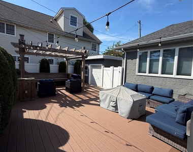607 Lincoln Boulevard - Photo Thumbnail 10