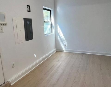 12 Edna Ln - Photo Thumbnail 8