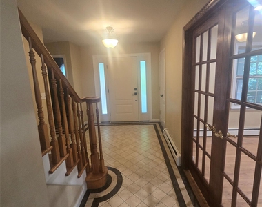 60 Highview Road - Photo Thumbnail 12