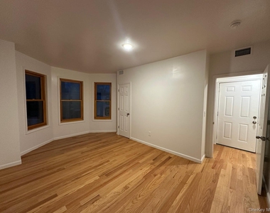 31 Benkard Avenue - Photo Thumbnail 23