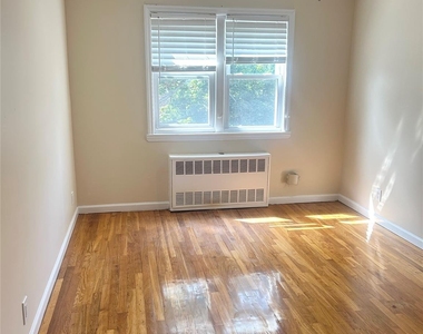 83-58 265th Street - Photo Thumbnail 8