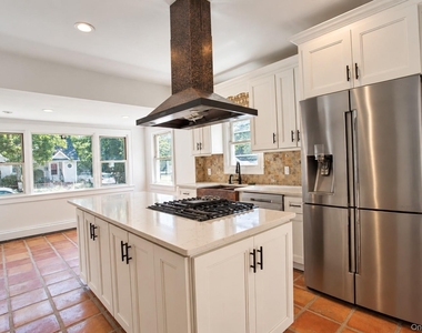 45 Lynbrook Avenue - Photo Thumbnail 7