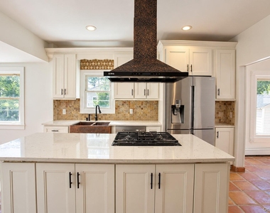 45 Lynbrook Avenue - Photo Thumbnail 5