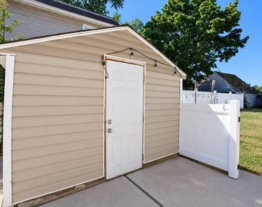 45 Lynbrook Avenue - Photo Thumbnail 22