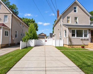 45 Lynbrook Avenue - Photo Thumbnail 2