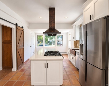 45 Lynbrook Avenue - Photo Thumbnail 6