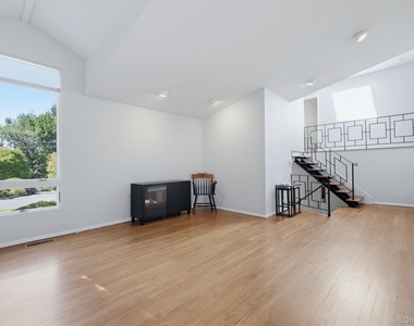 6 Lark Avenue - Photo Thumbnail 17