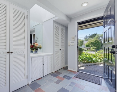 6 Lark Avenue - Photo Thumbnail 2