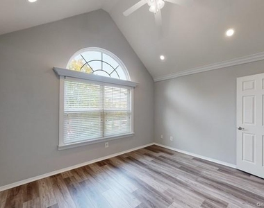 20 Overlook Drive - Photo Thumbnail 5