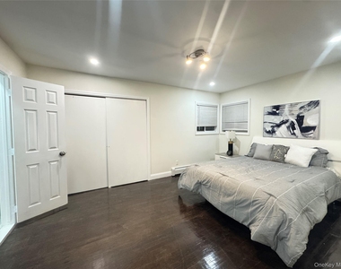 18 E Park Drive - Photo Thumbnail 9