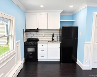 305 Smithtown Boulevard - Photo Thumbnail 6