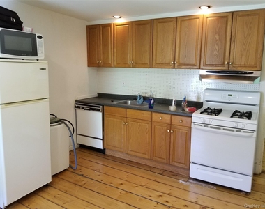 415 Myrtle Avenue - Photo Thumbnail 7