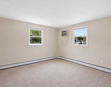 12 Cable Lane - Photo Thumbnail 9