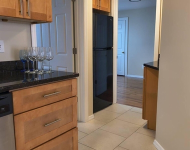 41 Scudder Avenue - Photo Thumbnail 2