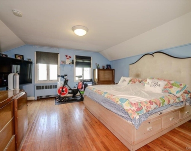928 Northfield Road - Photo Thumbnail 13