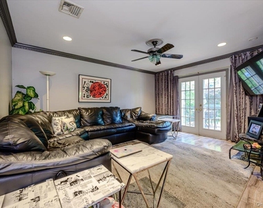 928 Northfield Road - Photo Thumbnail 3