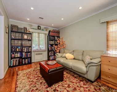 928 Northfield Road - Photo Thumbnail 8