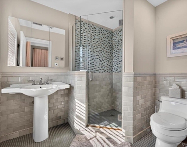 81 Montgomery Boulevard - Photo Thumbnail 23